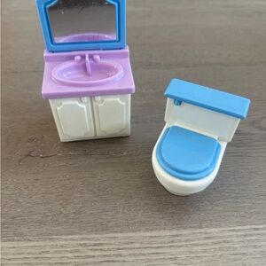 Miniature Bathroom Set with Sink and Toilet
